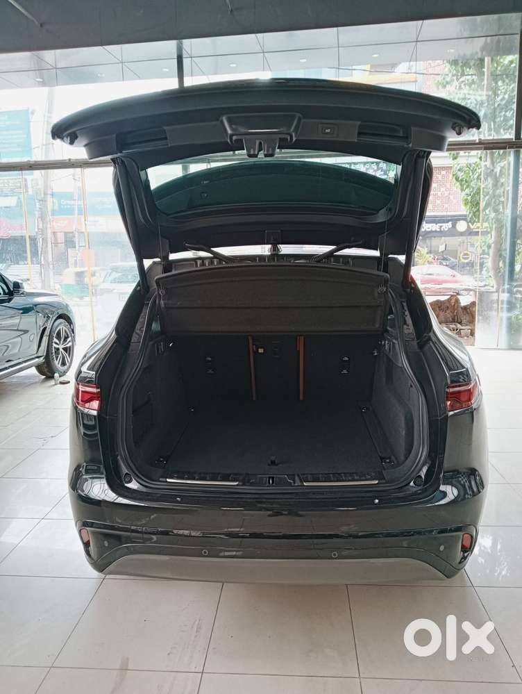 Jaguar F-pace 2.0 R Dynamic S, 2023, Petrol