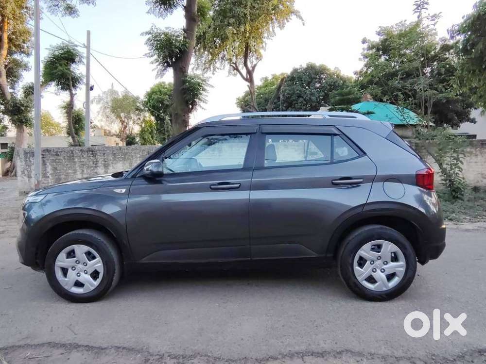 Hyundai Venue S Mt 1.2 Kappa, 2022, Petrol