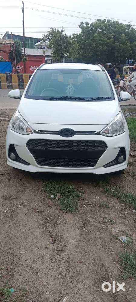 Hyundai Grand I10 1.2 Crdi Sportz Option, 2017, Petrol