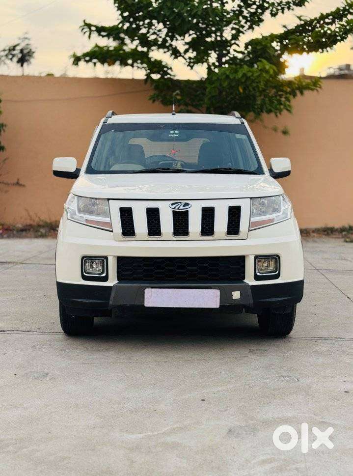Mahindra Tuv 300 T8 Amt, 2015, Diesel