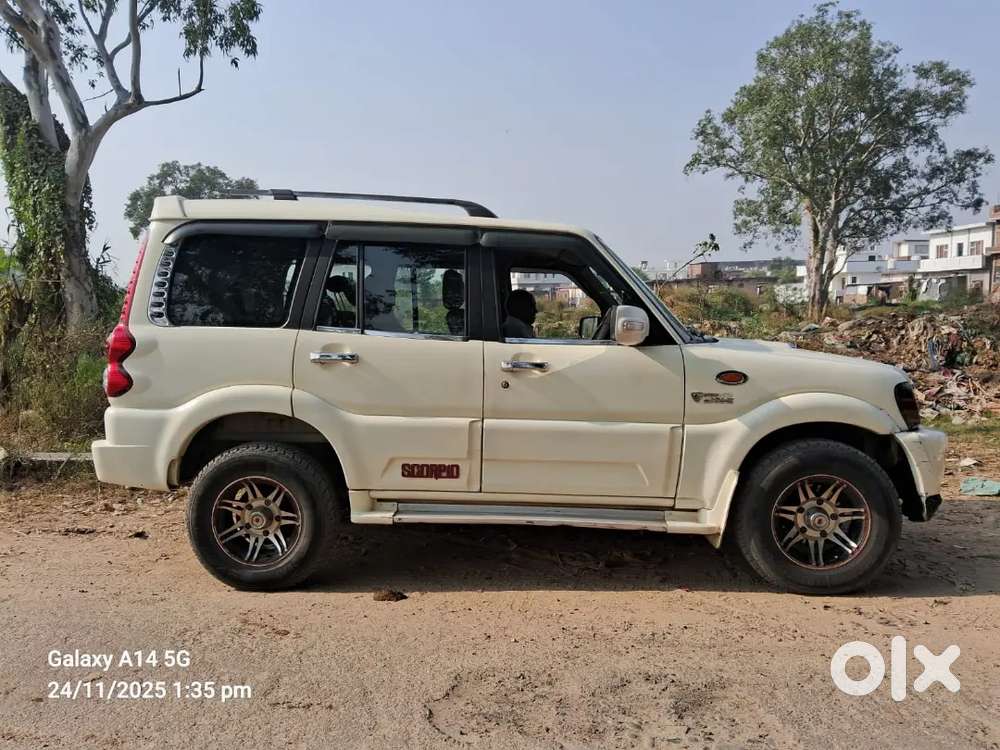 Mahindra Scorpio Classic 2010 Diesel 80180 Km Driven