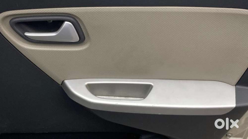 Maruti Suzuki Alto K10 Vxi Amt, 2015, Petrol