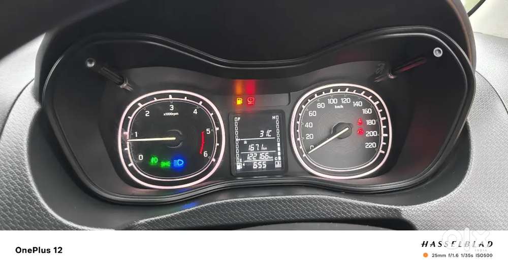 2016 Maruti Suzuki Brezza Zdi+ Dual Tone