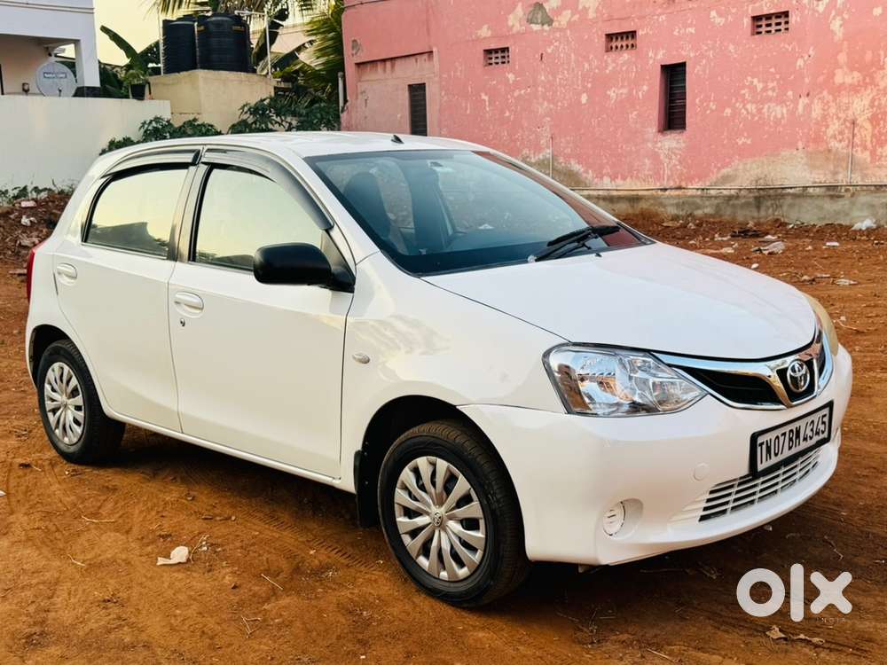 Toyota Etios Liva 2011 Petrol Well Maintained