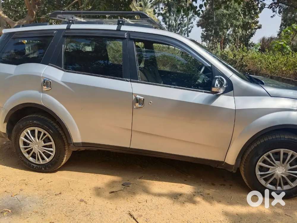 Mahindra Xuv500 W6 2016