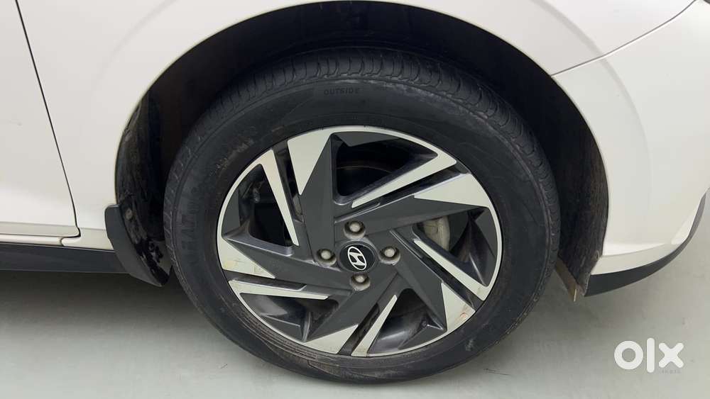 Hyundai I20 Asta (o) 1.2 Ivt, 2023, Petrol