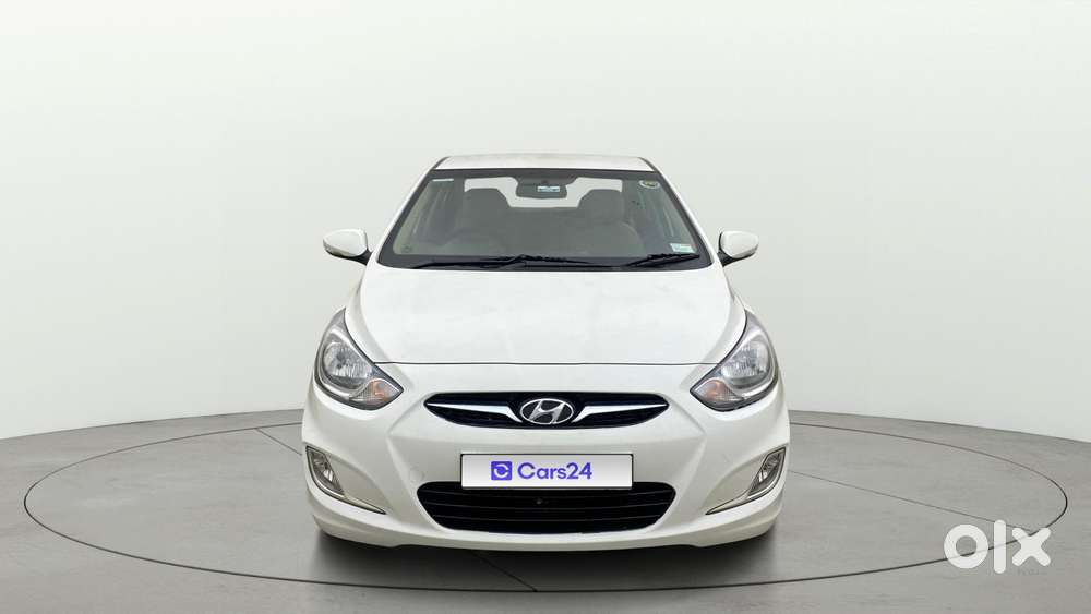 Hyundai Verna Fluidic 1.6 Vtvt Sx, 2014, Petrol