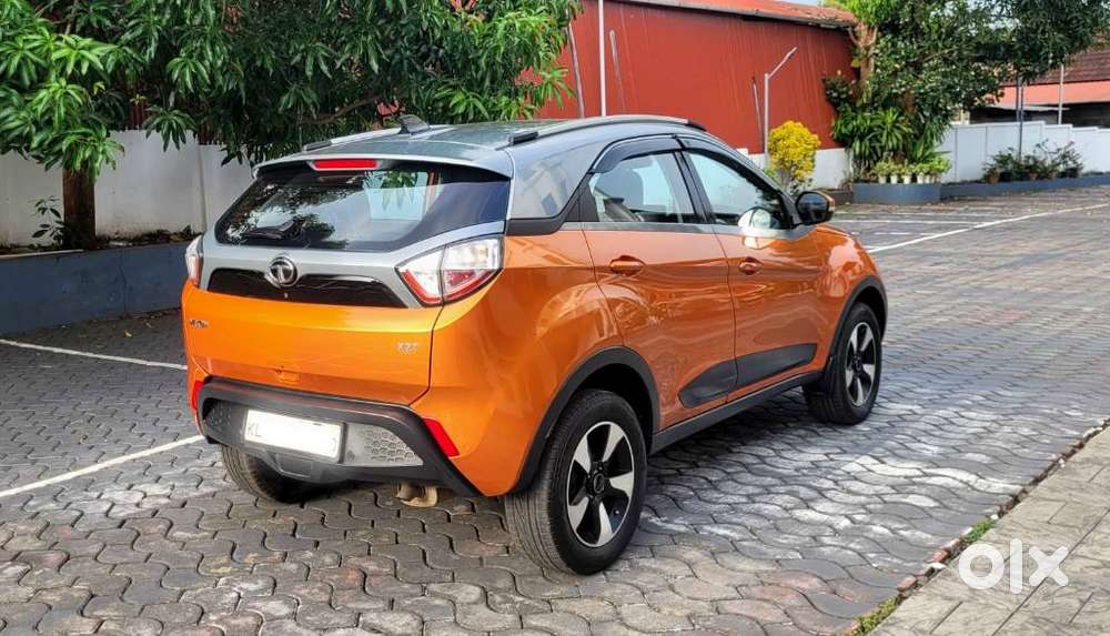Tata Nexon, 2019, Petrol