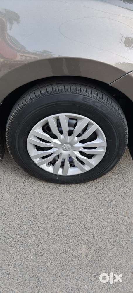 Maruti Suzuki Dzire 1.2 Vxi Amt, 2019, Petrol