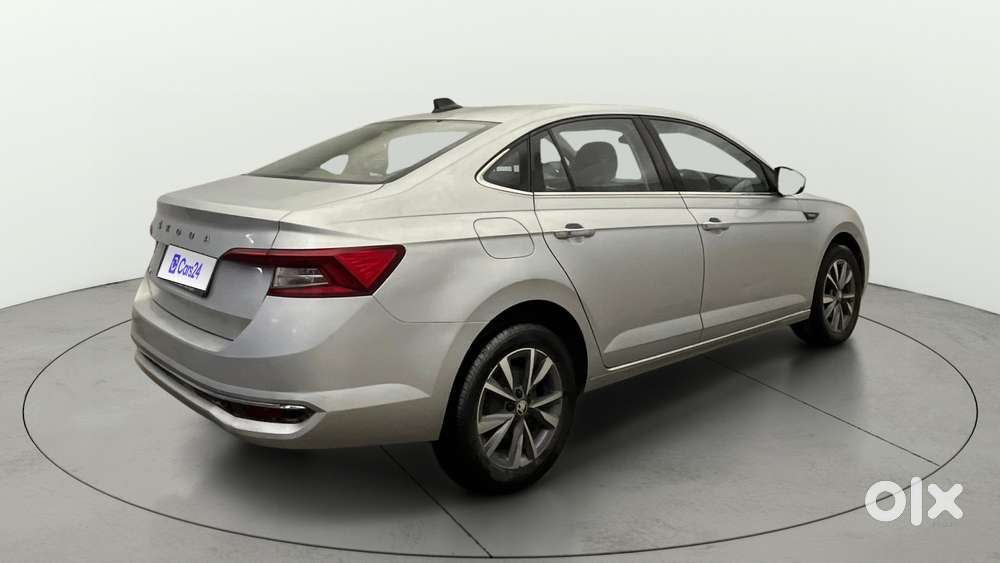 Skoda Slavia Style 1.0l Tsi Mt, 2022, Petrol