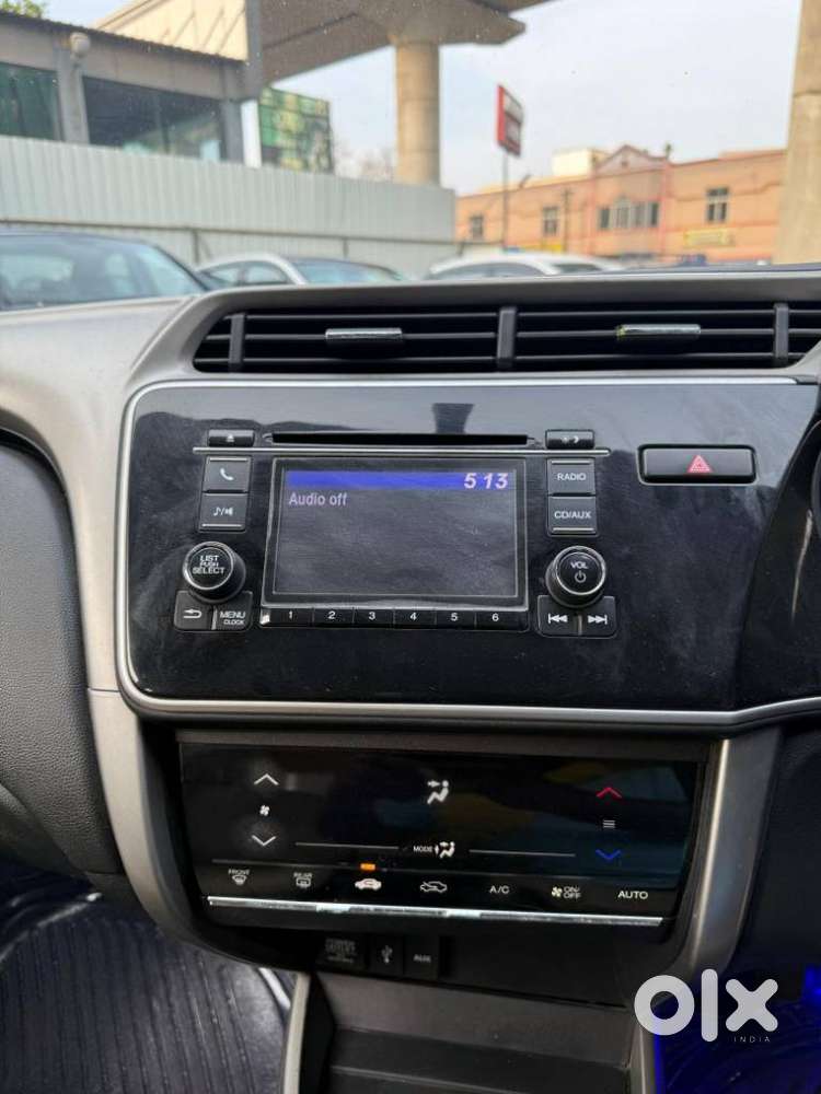 Honda City I-vtec V, 2017, Petrol