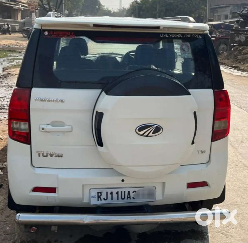 Mahindra Tuv 300 2017 Diesel 60000 Km Driven