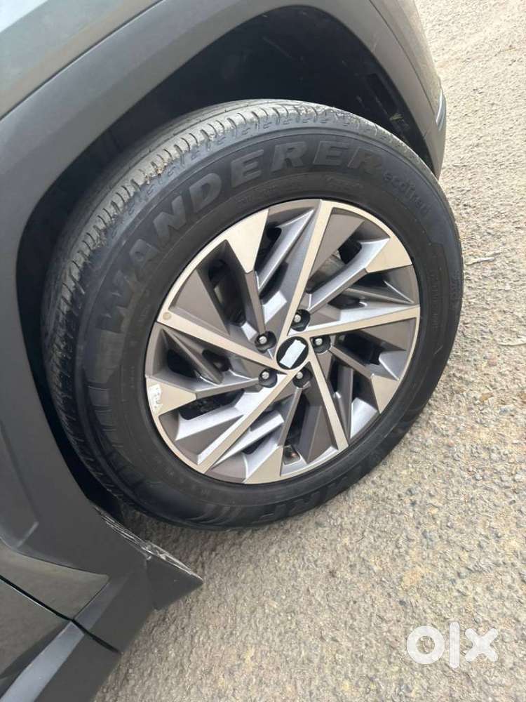 Hyundai Tucson 2.0 Signature Petrol At, 2024, Petrol