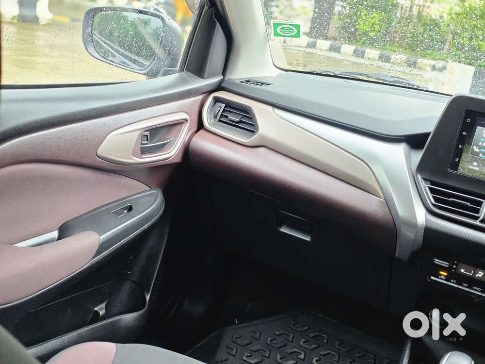 Maruti Suzuki Fronx Delta Plus 1.2l Ags, 2023, Petrol