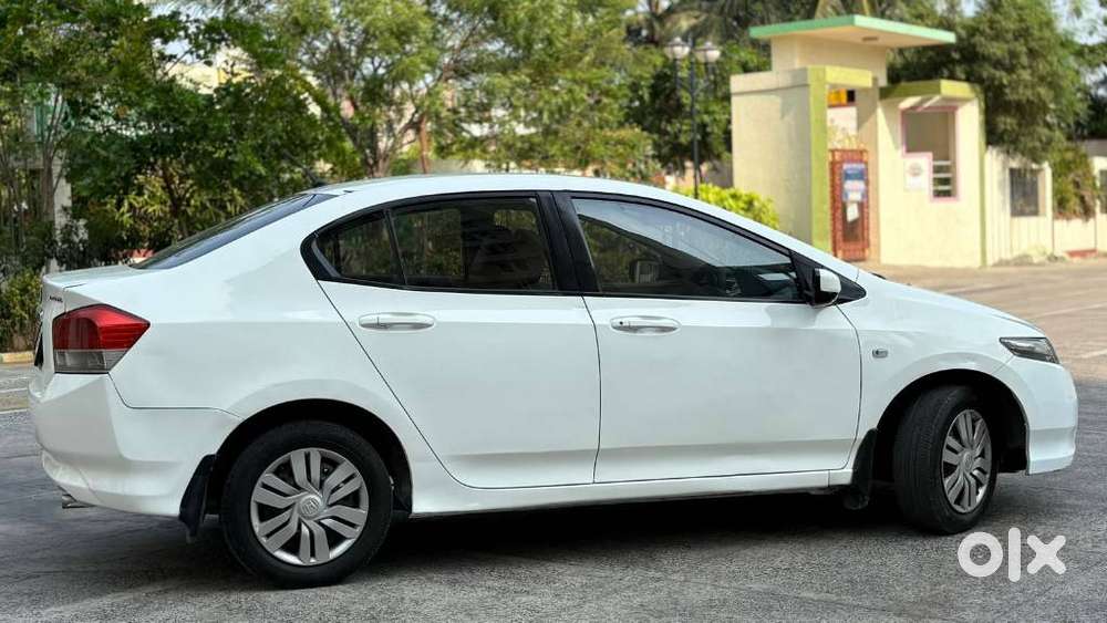 Honda City V Mt Exclusive, 2011, Petrol