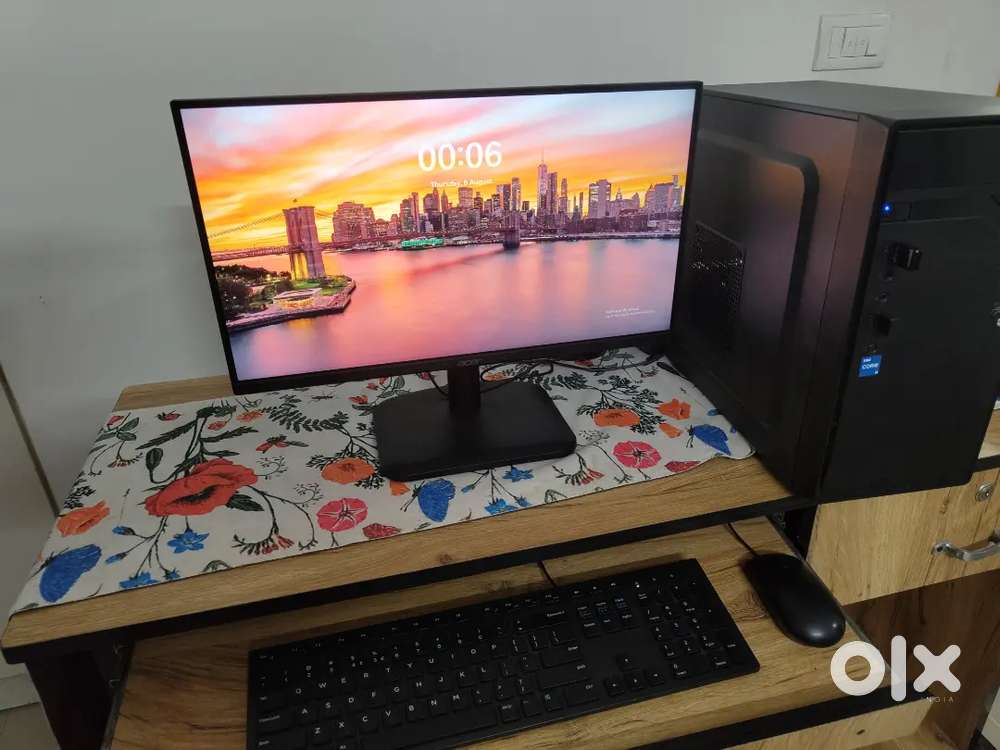Custom Built Intel Core i5 12th Gen Desktop (16GB DDR5 RAM) + Acer 22
