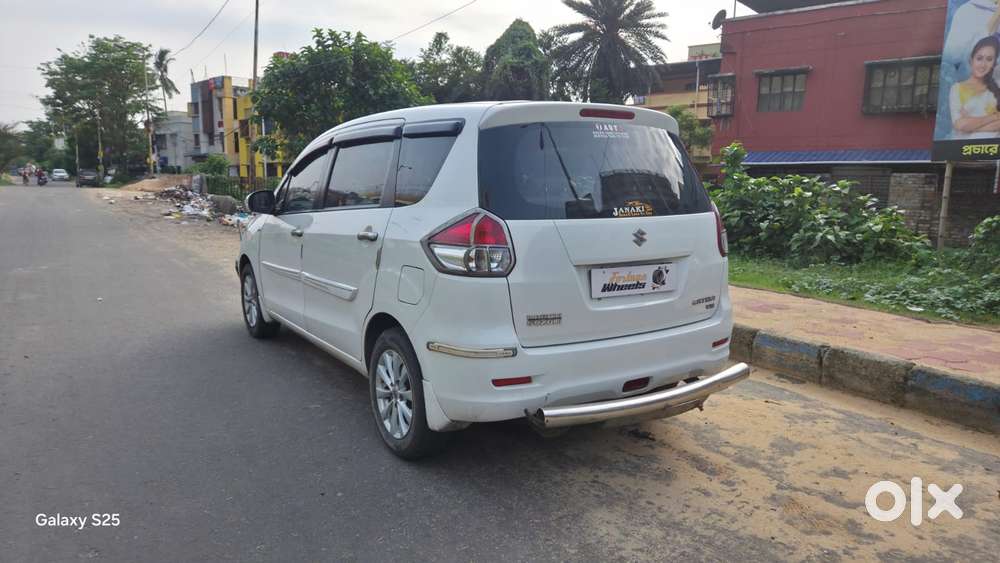 Maruti Suzuki Ertiga Vxi Shvs, 2014, Petrol