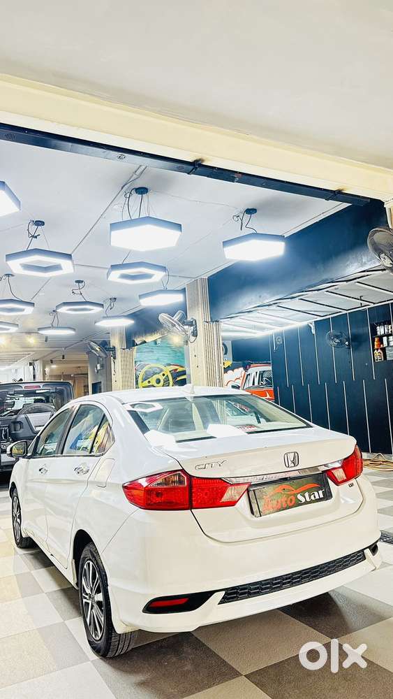 Honda City V At Exclusive, 2018, Petrol