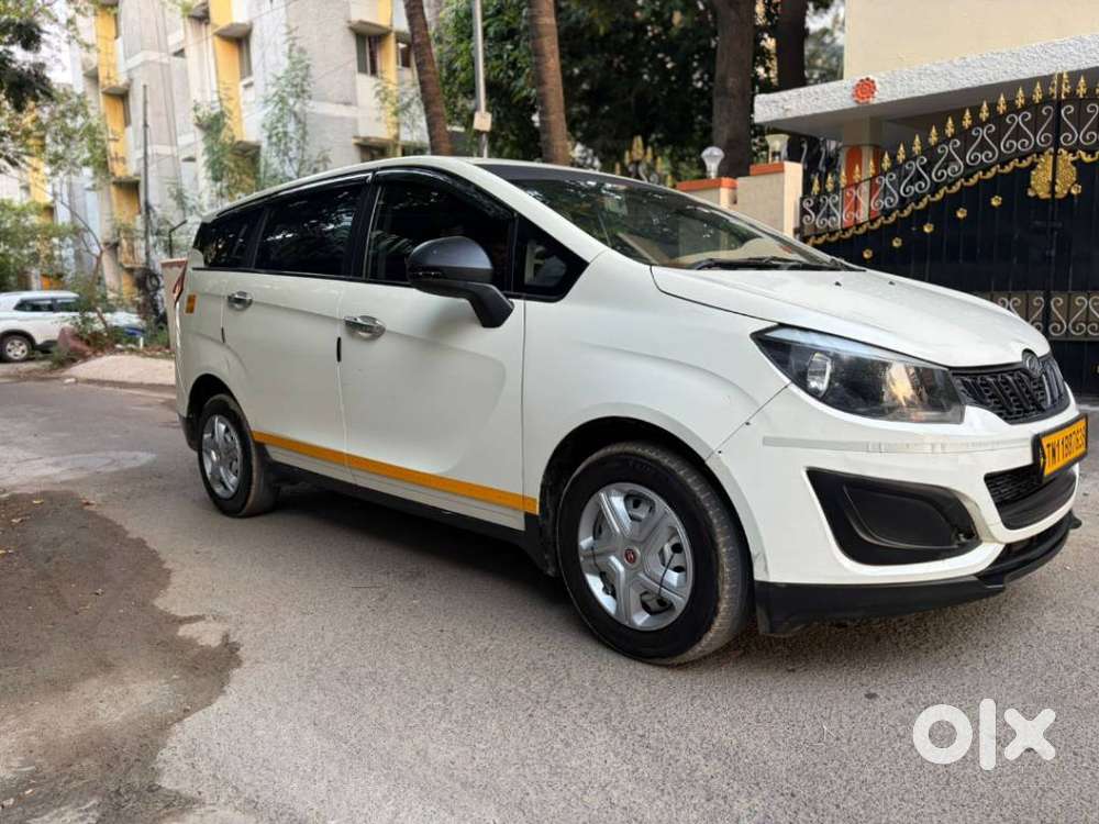 Mahindra Marazzo M2, 2023, Diesel