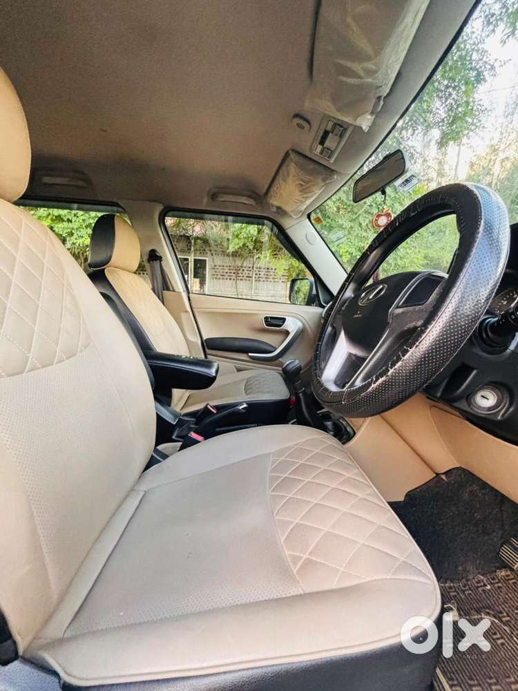 Mahindra Tuv 300, 2018, Diesel