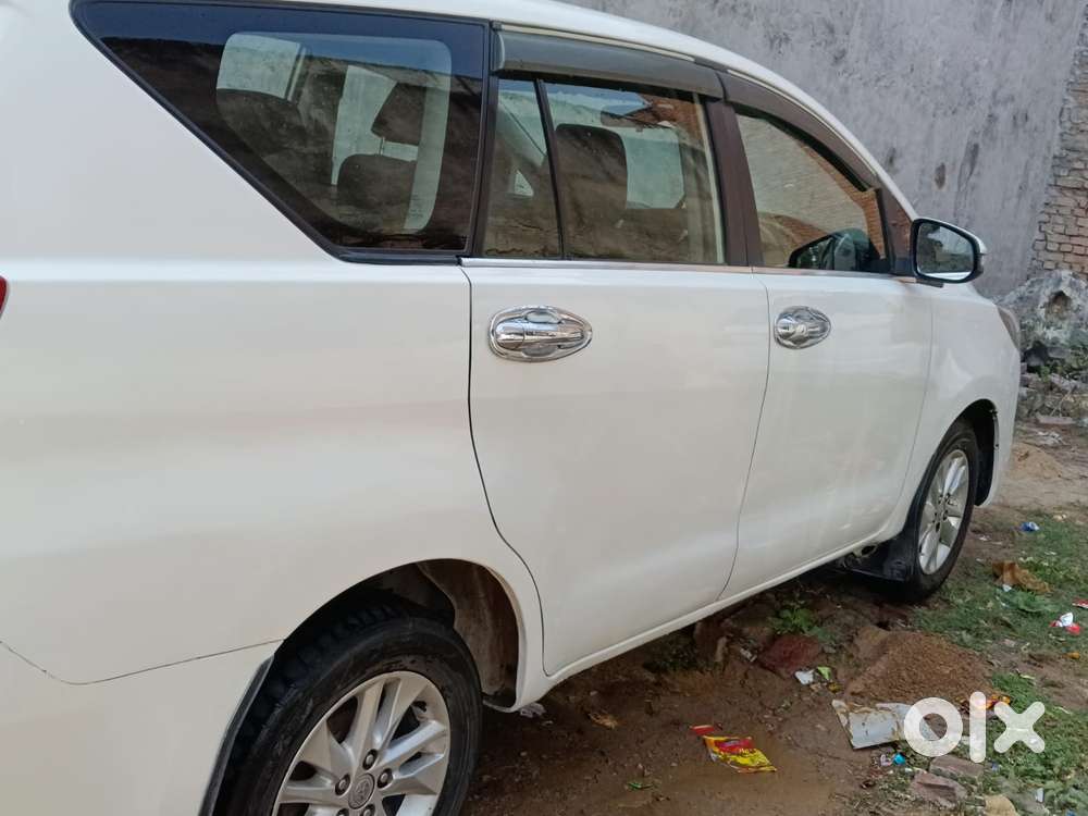 Toyota Innova Crysta G 7 Str, 2017