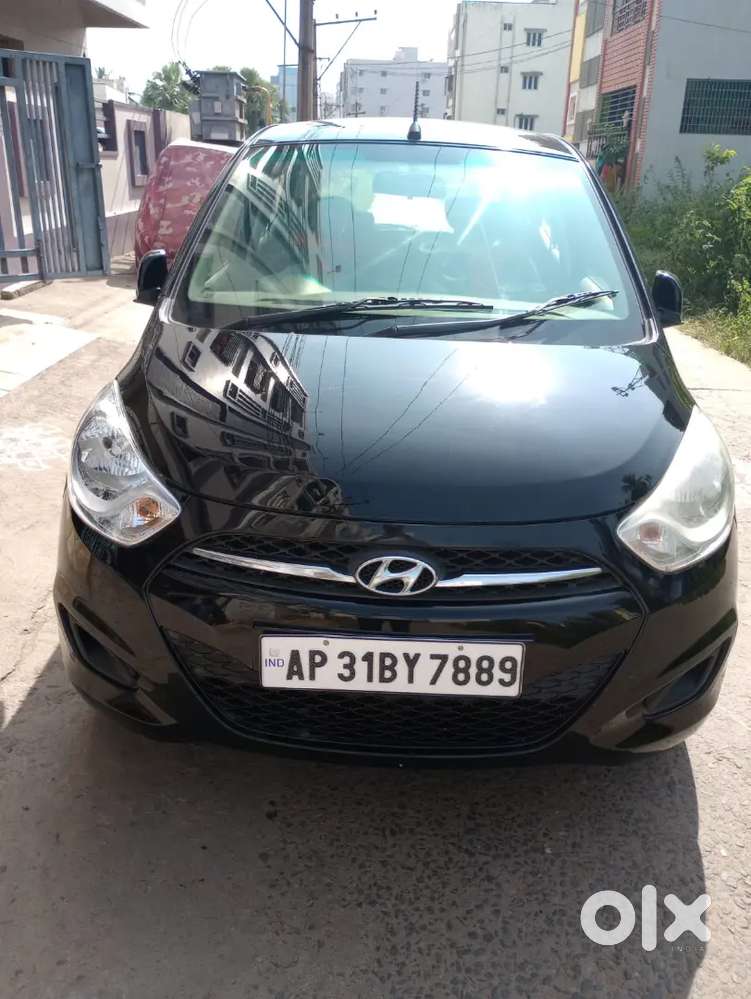 Hyundai I10 Sportz 2012 Second-owner