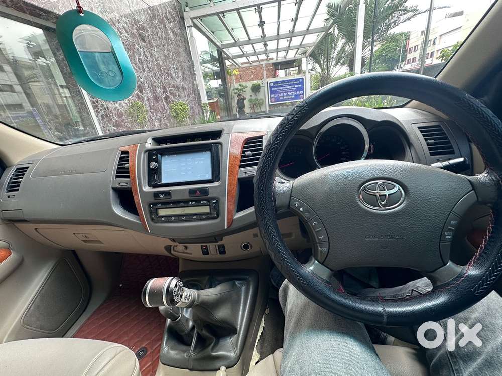 Toyota Fortuner Diesel 2012
