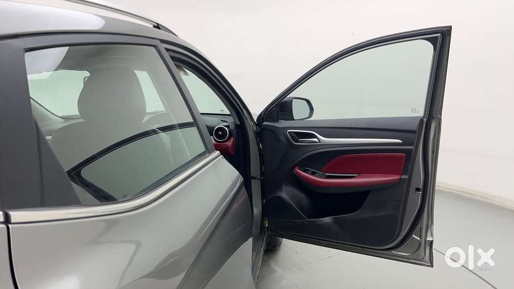 Mg Astor 1.3 Savvy Turbo At S Red, 2023, Petrol