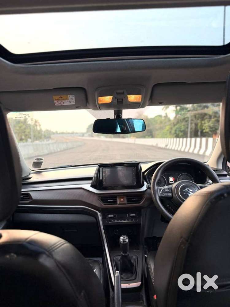 Maruti Suzuki Brezza 1.5 Zxi Smart Hybrid, 2023, Petrol