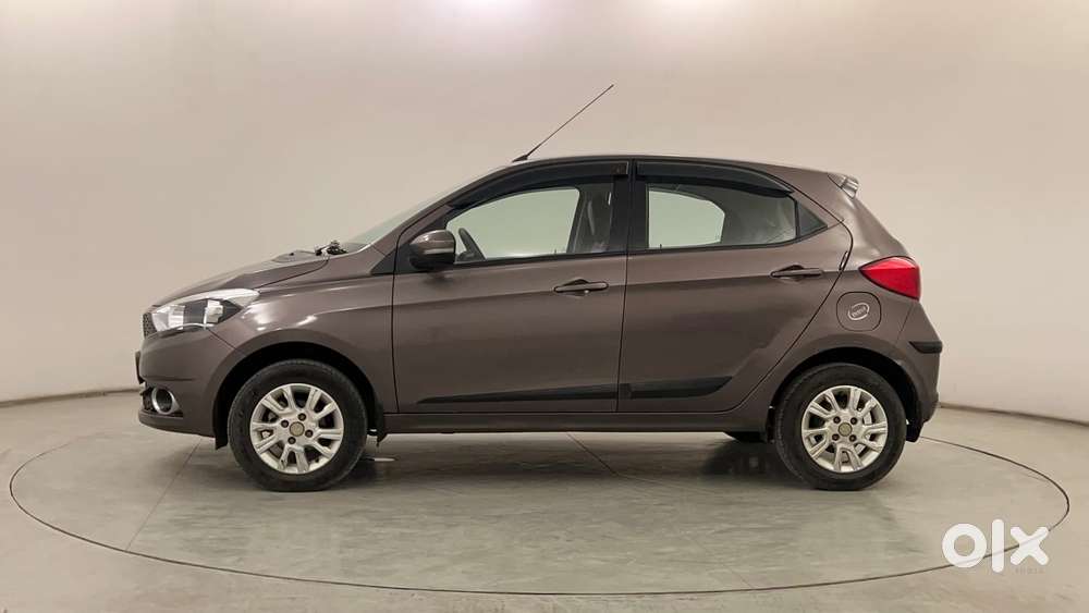 Tata Tiago Xza, 2018, Petrol