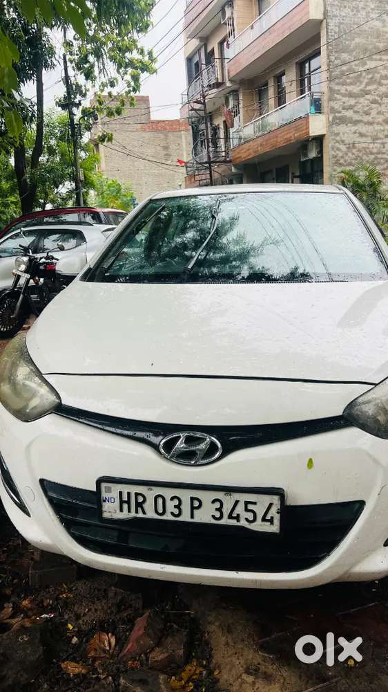 Hyundai I20 2012 Diesel 100000 Km Driven