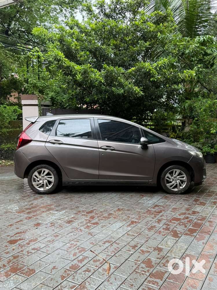 Honda Jazz Petrol Automatic 2015
