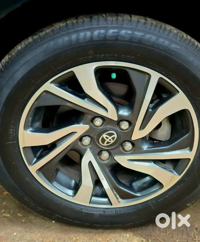 Toyota Innova Crysta [2020-ongoing] 2.4 Vx 8 Str, 2021, Diesel