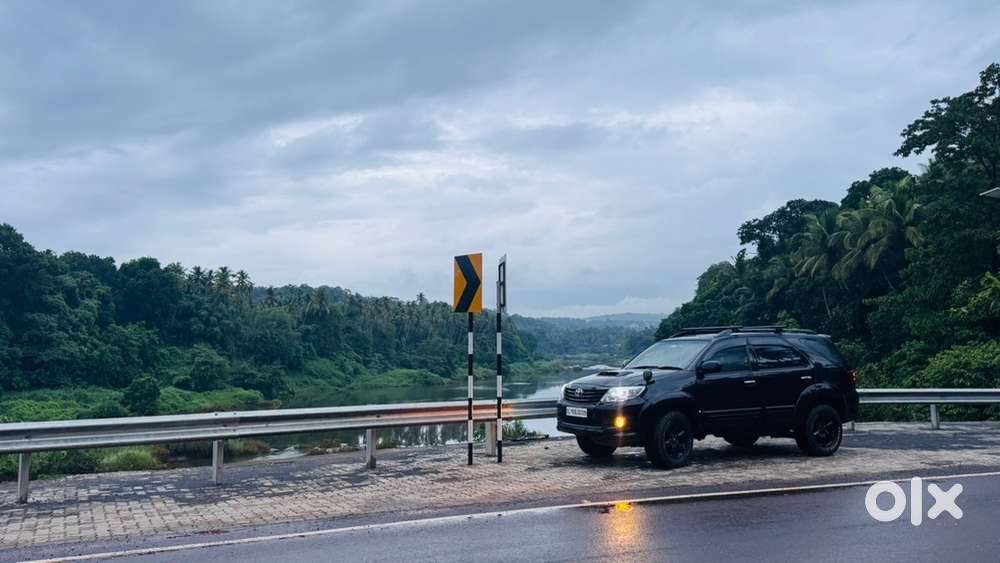 Toyota Fortuner  4x4 Diesel Manual