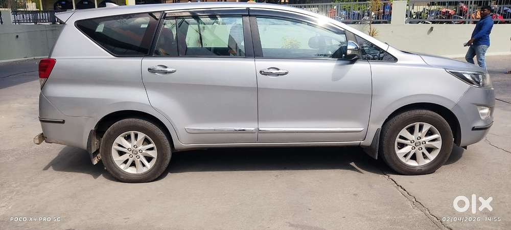 Toyota Innova Crysta 2.8 Gx At 7 Str, 2016, Diesel