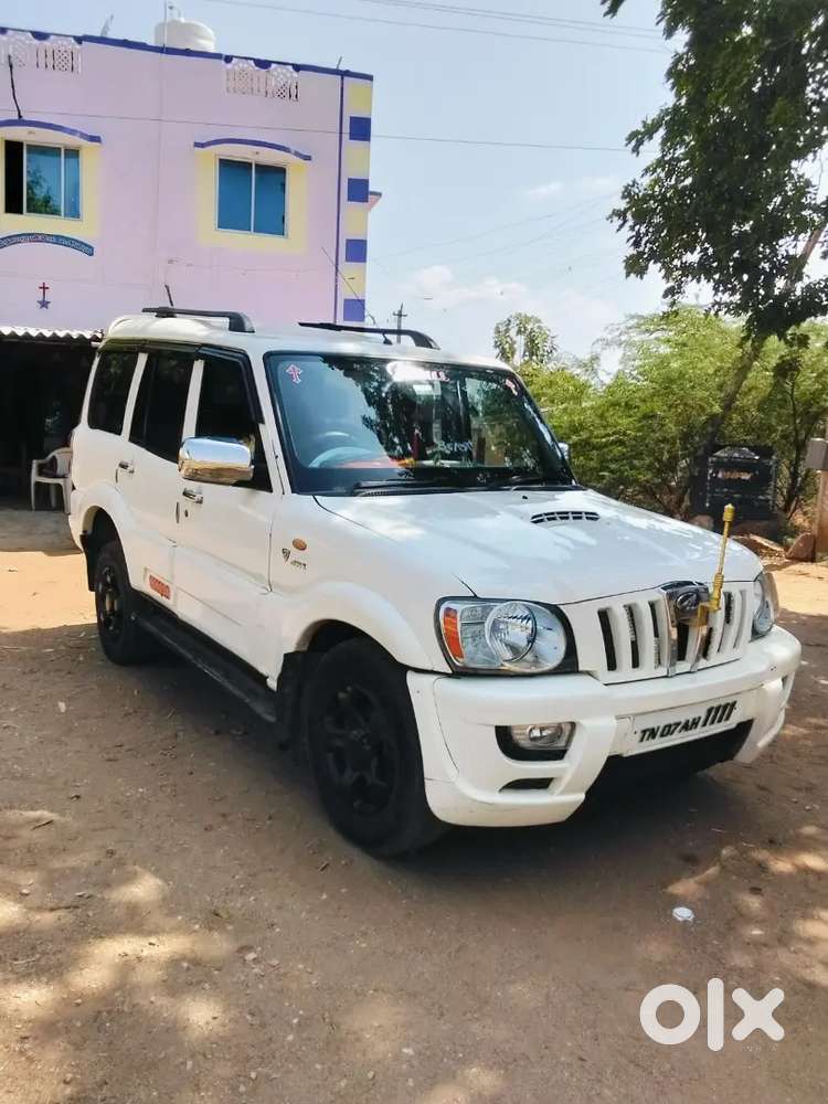 Mahindra Scorpio Classic 2005
