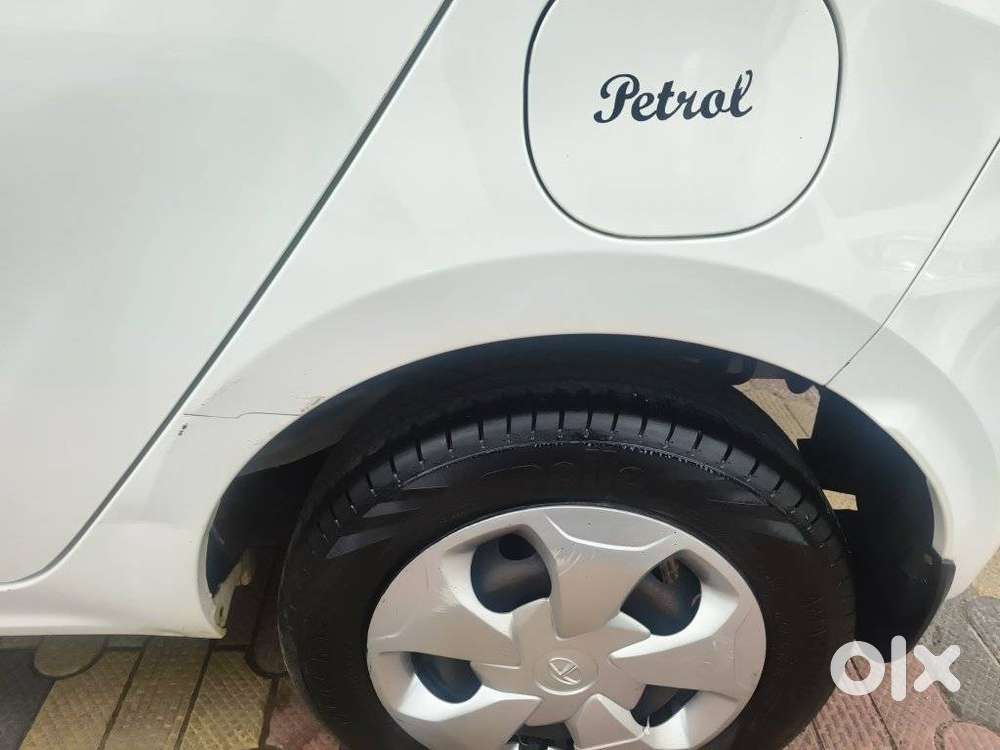 Tata Tiago 1.2 Revotron Xt (o), 2019, Petrol