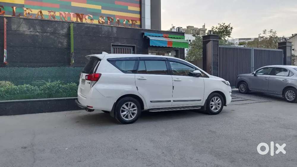 Innova Crysta Direct Owner's