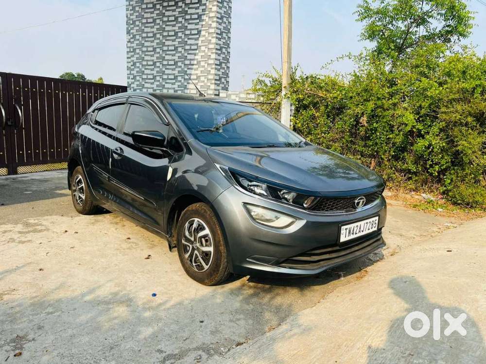 Tata Altroz 1.2 Xe Plus Petrol, 2022, Petrol