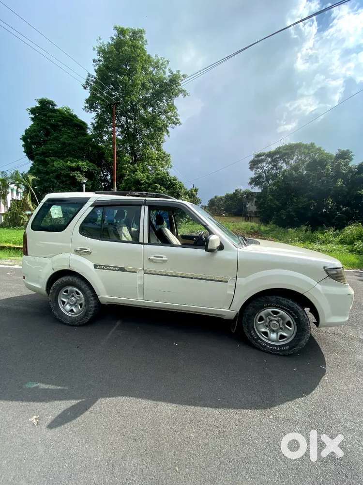 Tata Safari Storme 2013 Diesel Car
