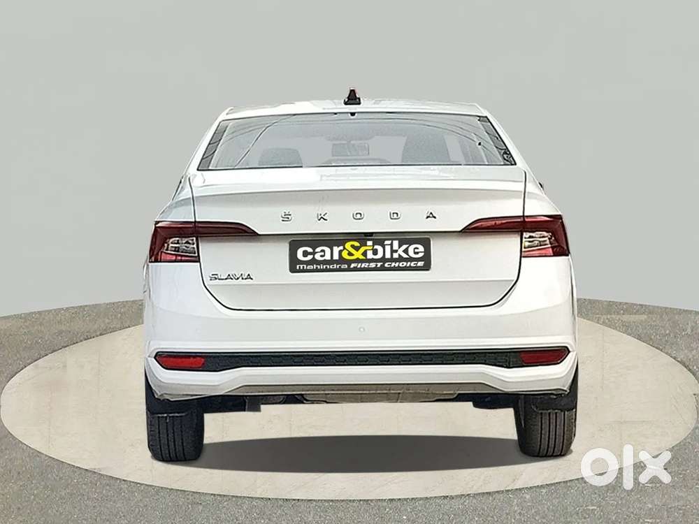 Skoda Slavia Ambition 1.0l Tsi At, 2023, Petrol