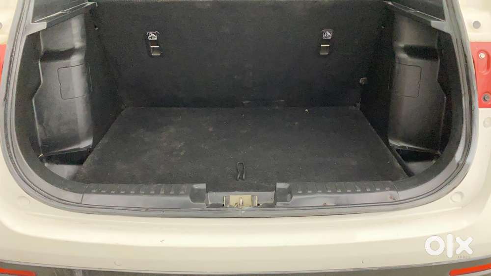 Maruti Suzuki Vitara Brezza 1.5 Lxi, 2021, Petrol