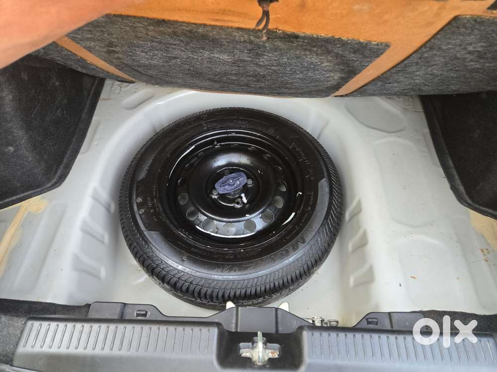 Maruti Suzuki Dzire 1.2 Vxi, 2017, Petrol