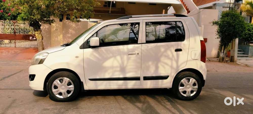 Maruti Suzuki Wagon R Vxi Amt1.2, 2016, Petrol
