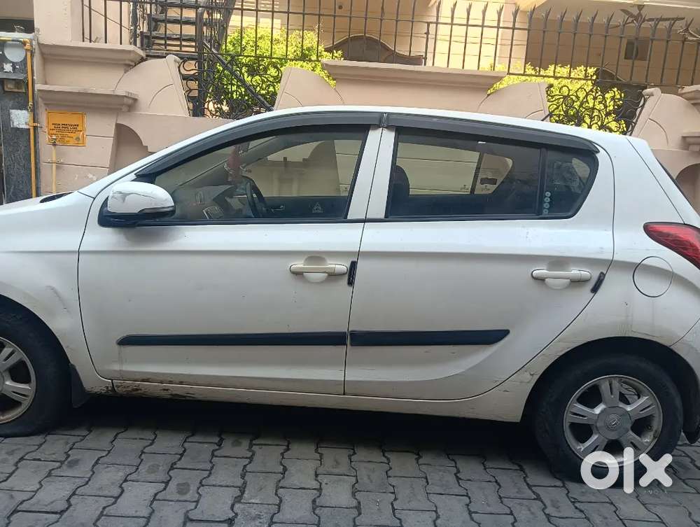 Hyundai I20 2011 Petrol 75000 Km Driven