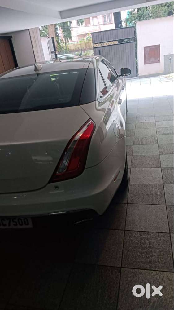Jaguar Xj 3.0l Portfolio Diesel | 2018 Model | 1st Owner | Excellent L