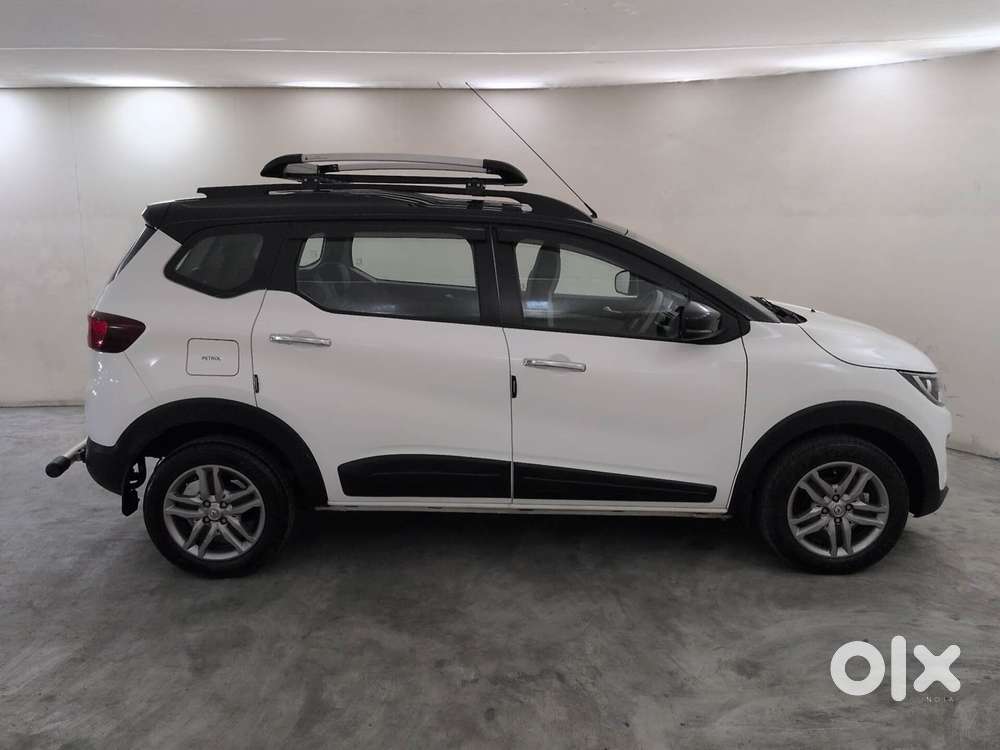 Renault Triber 1.0 Rxz Dual Tone, 2023, Petrol