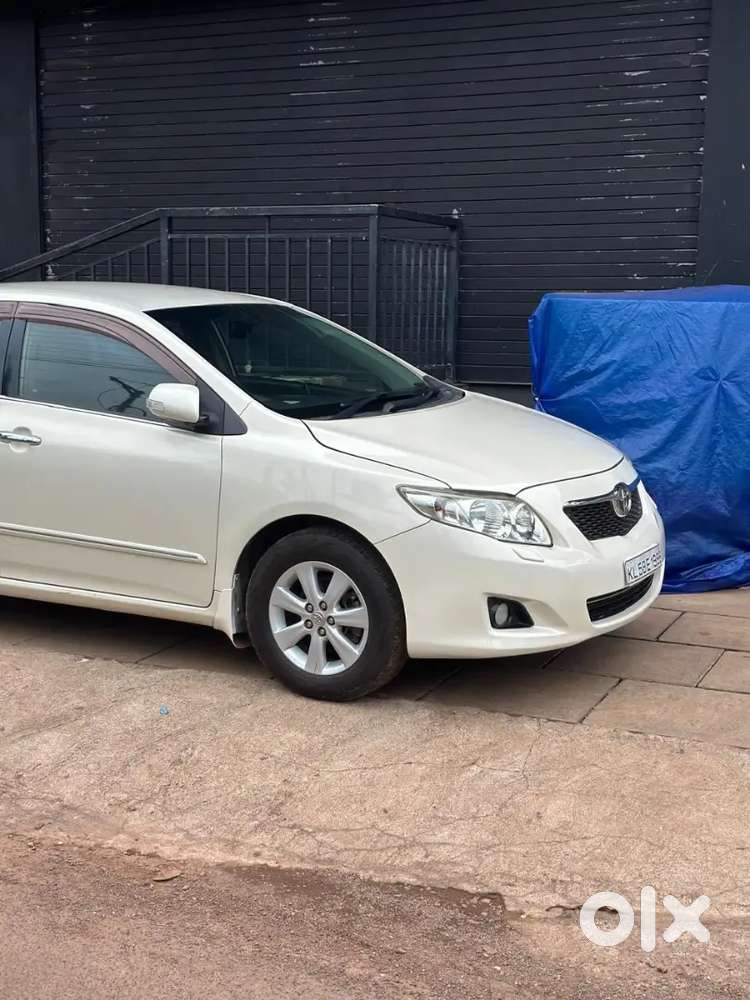Toyota Corolla Altis 2010