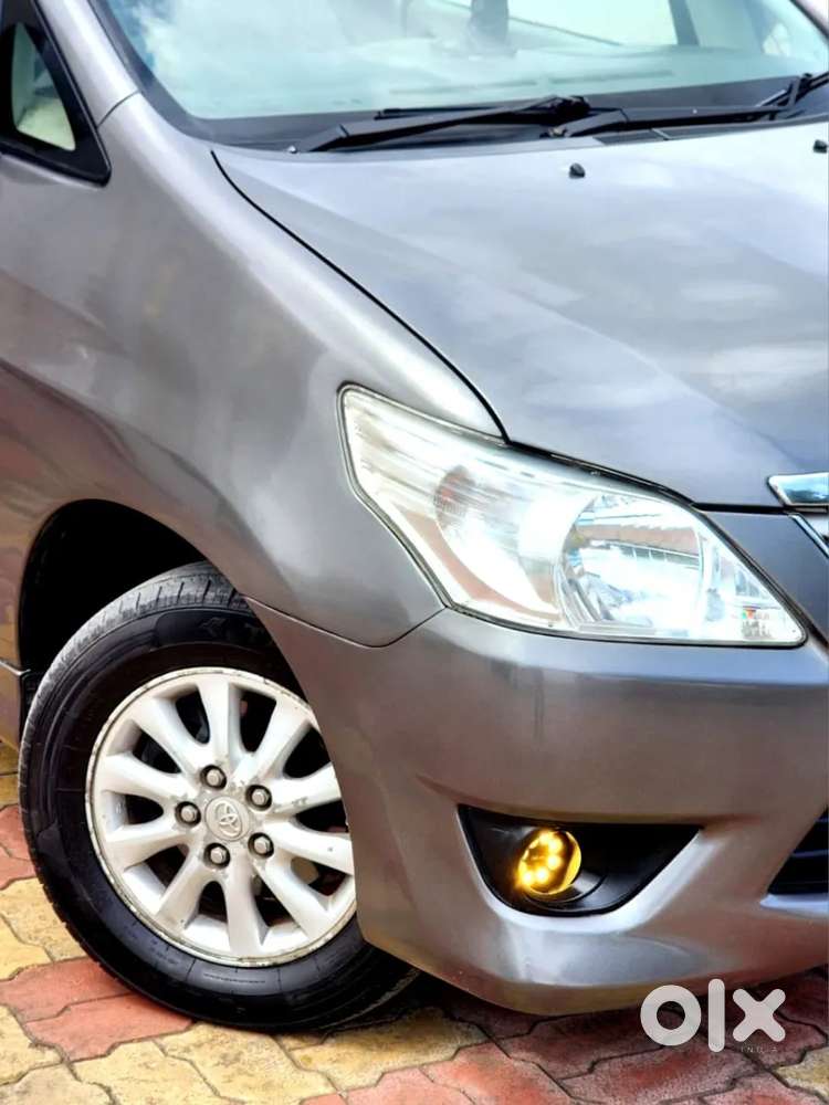Toyota Innova 2.5 Gx 8 Str Bsiv, 2012, Diesel