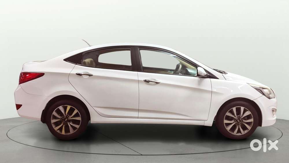 Hyundai Verna Hyundai-verna-2015-2016-1.6-crdi-s-option, 2015, Diese..